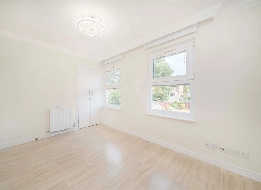 Auriol Close, Worcester Park, KT4, photo 6