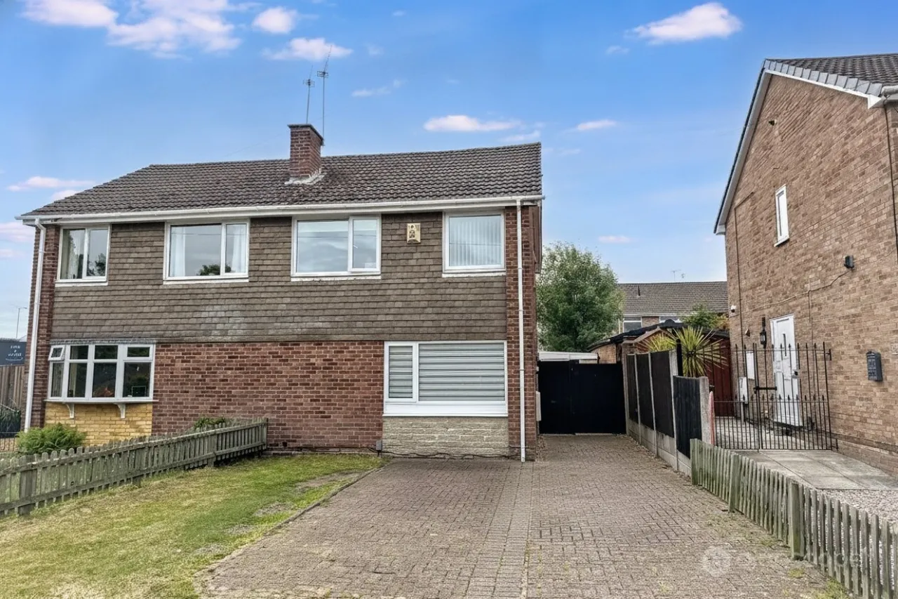 3 bed house for sale, Croft Road, Stockingford, CV10