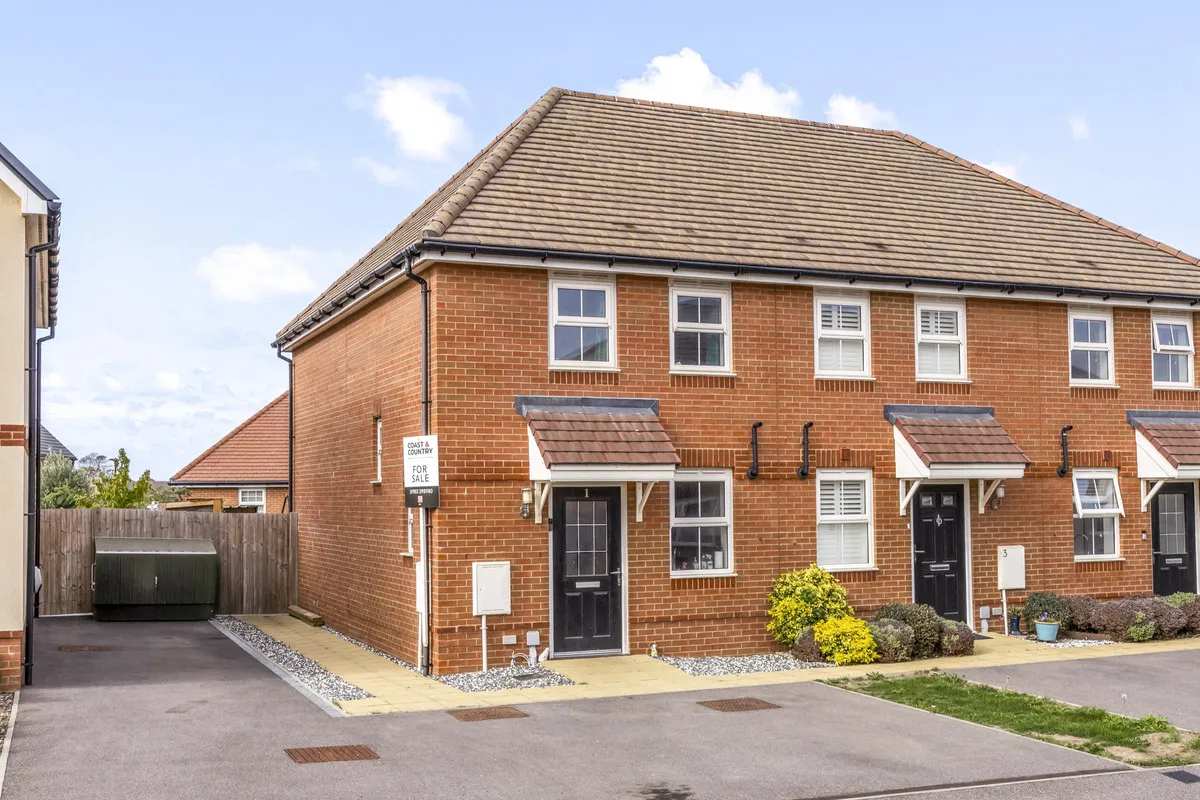 2 bed property for sale, Tyletts Close, Littlehampton, BN16