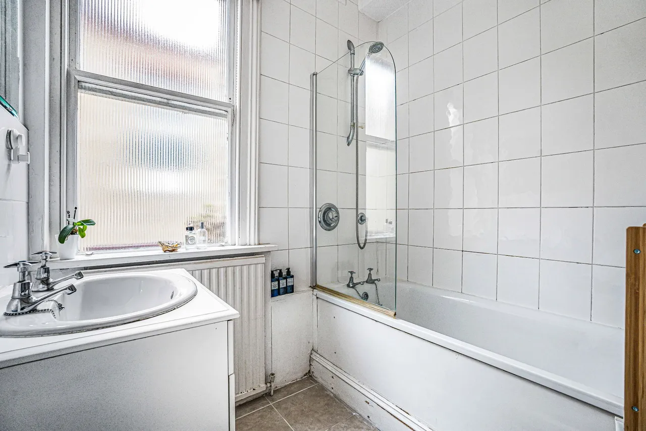 Barcombe Avenue, London, SW2, photo 8
