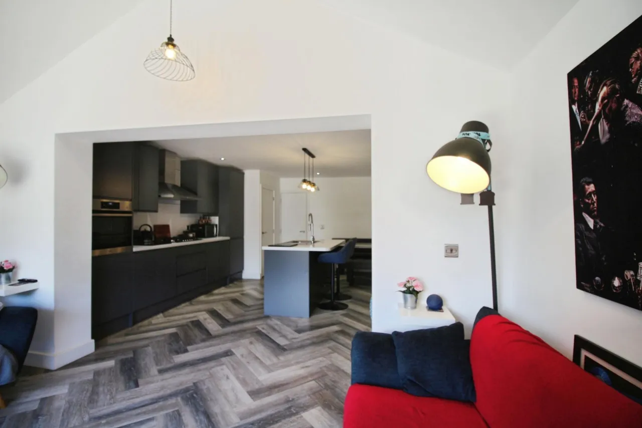 Woodhouse Lane, East Ardsley, WF3, photo 6