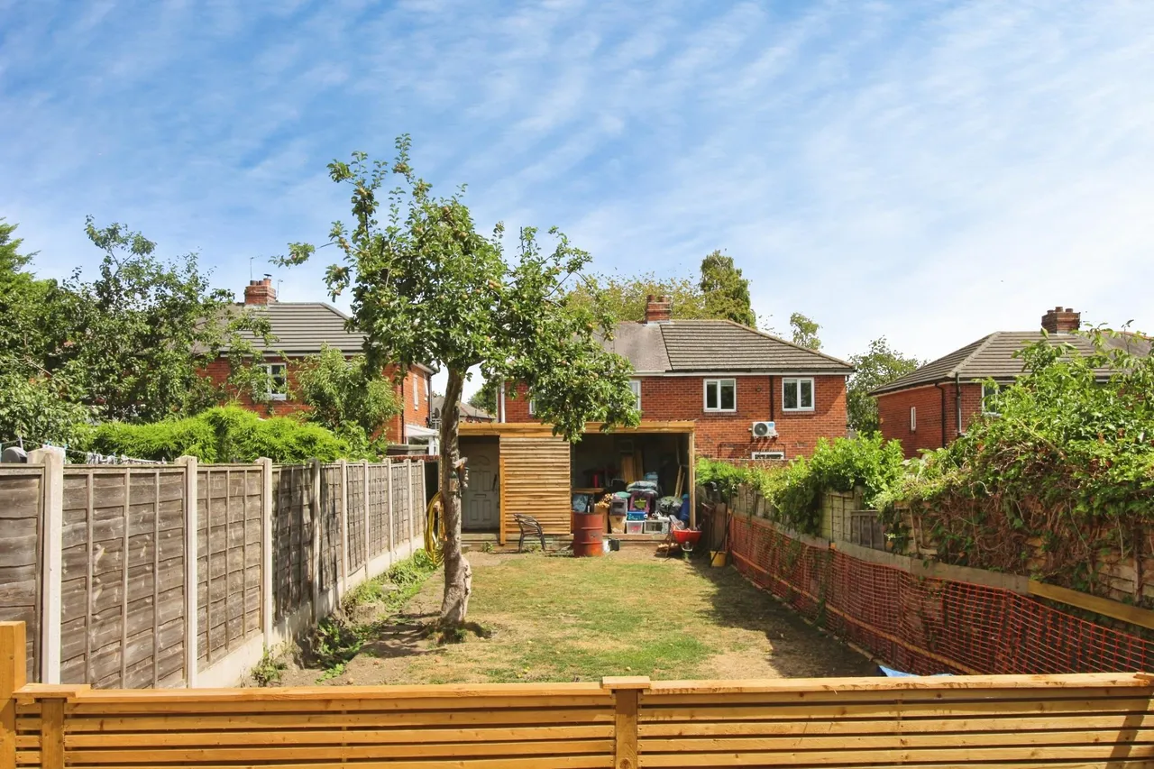 Woodhouse Lane, East Ardsley, WF3, photo 18
