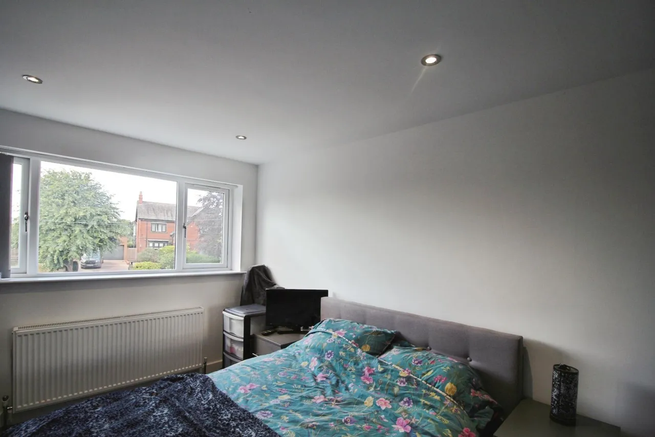 Woodhouse Lane, East Ardsley, WF3, photo 11