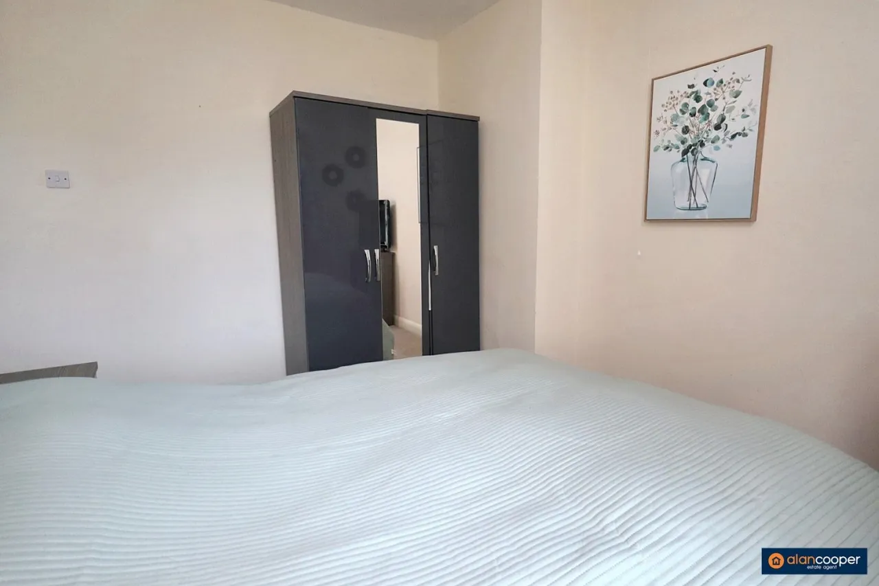 Olton Place, Nuneaton, CV11, photo 11