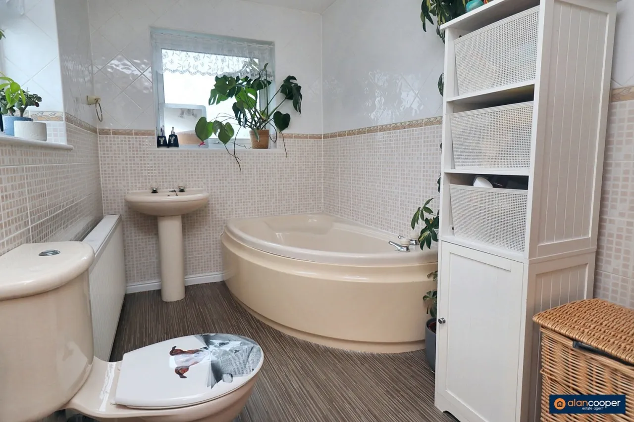 Olton Place, Nuneaton, CV11, photo 15