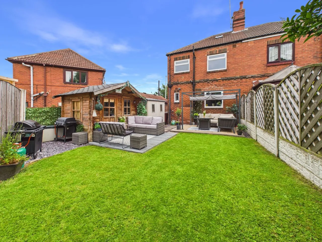 Springbank Road, Gildersome, LS27, photo 15