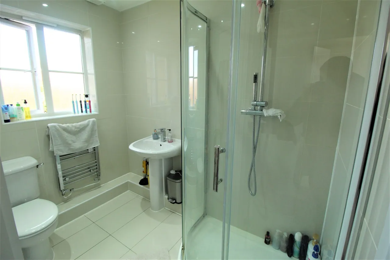 Hedingham Road, Grays, Essex, RM16 6BH, photo 11
