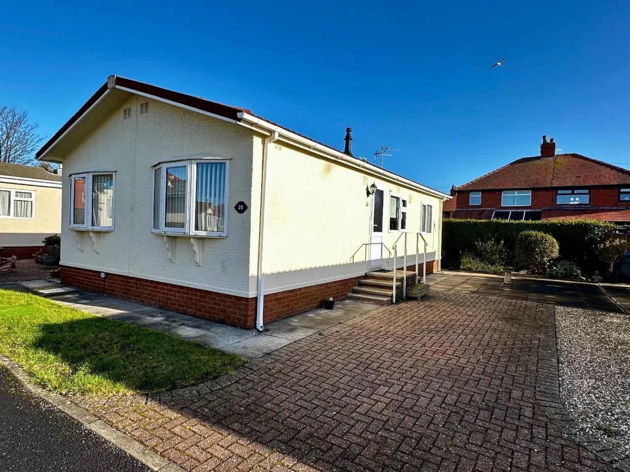 2 bed park home for sale — Newlyn Court, Blackpool