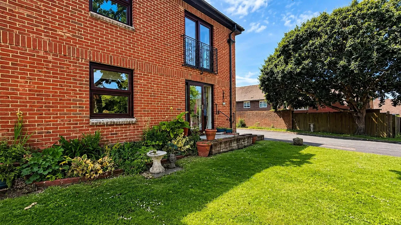 2 bed property for sale — Lewes Road, Ringmer, Lewes, BN8 5EW