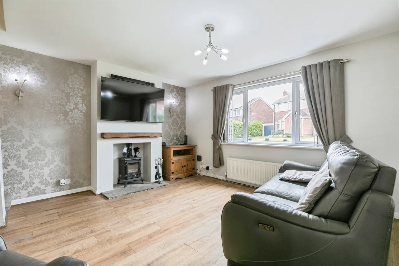 Roman Road, Darton, S75, photo 6