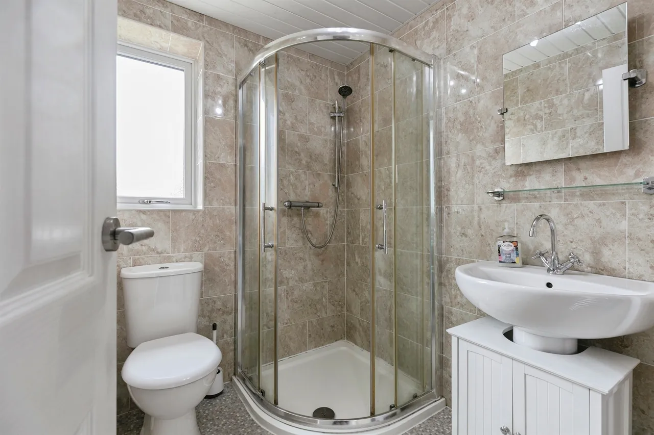 Roman Road, Darton, S75, photo 16