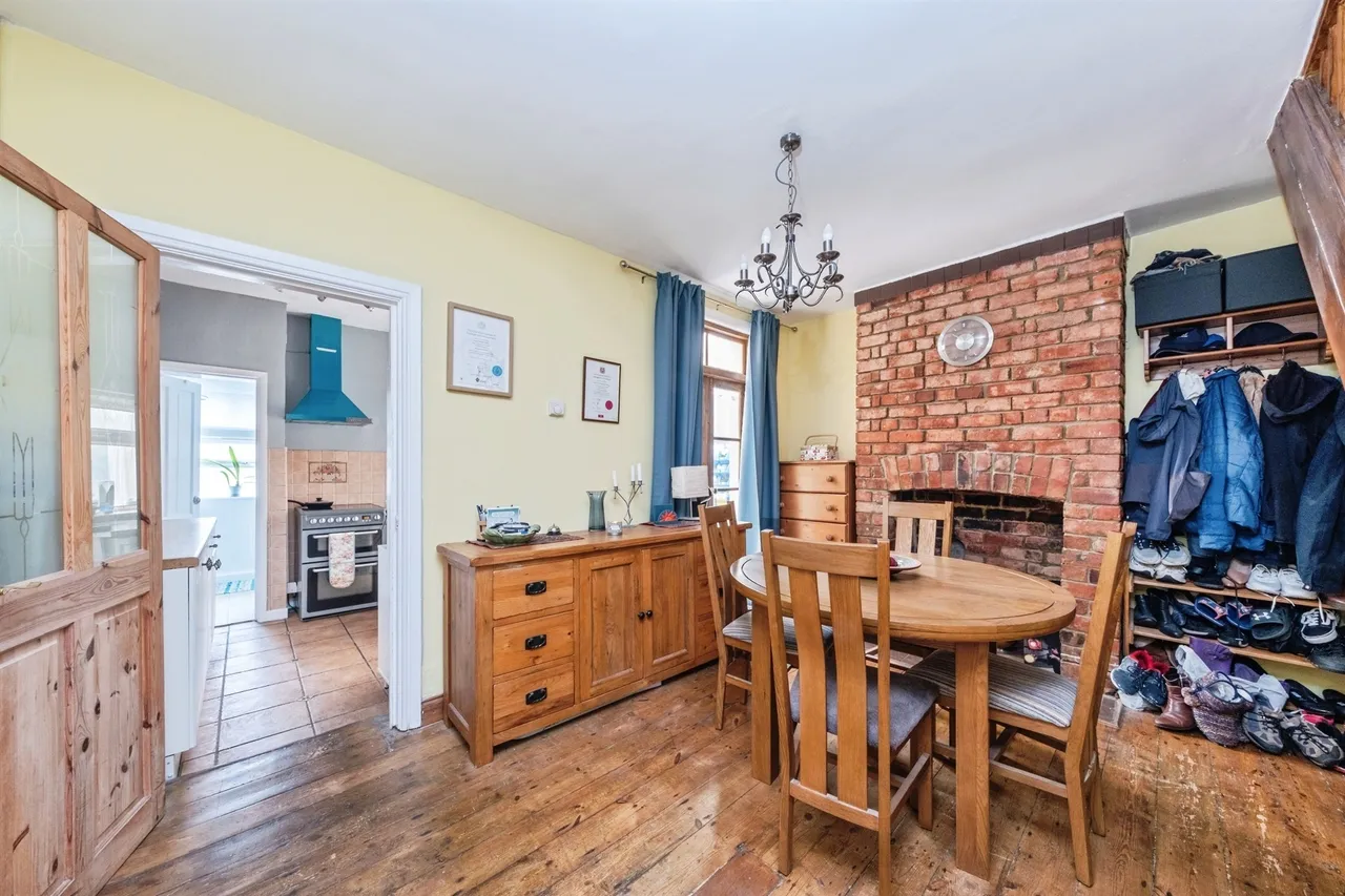 Richmond Road, Towcester, NN12, photo 3
