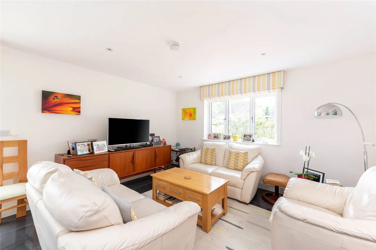 Preston Capes Road, Newnham, NN11, photo 11
