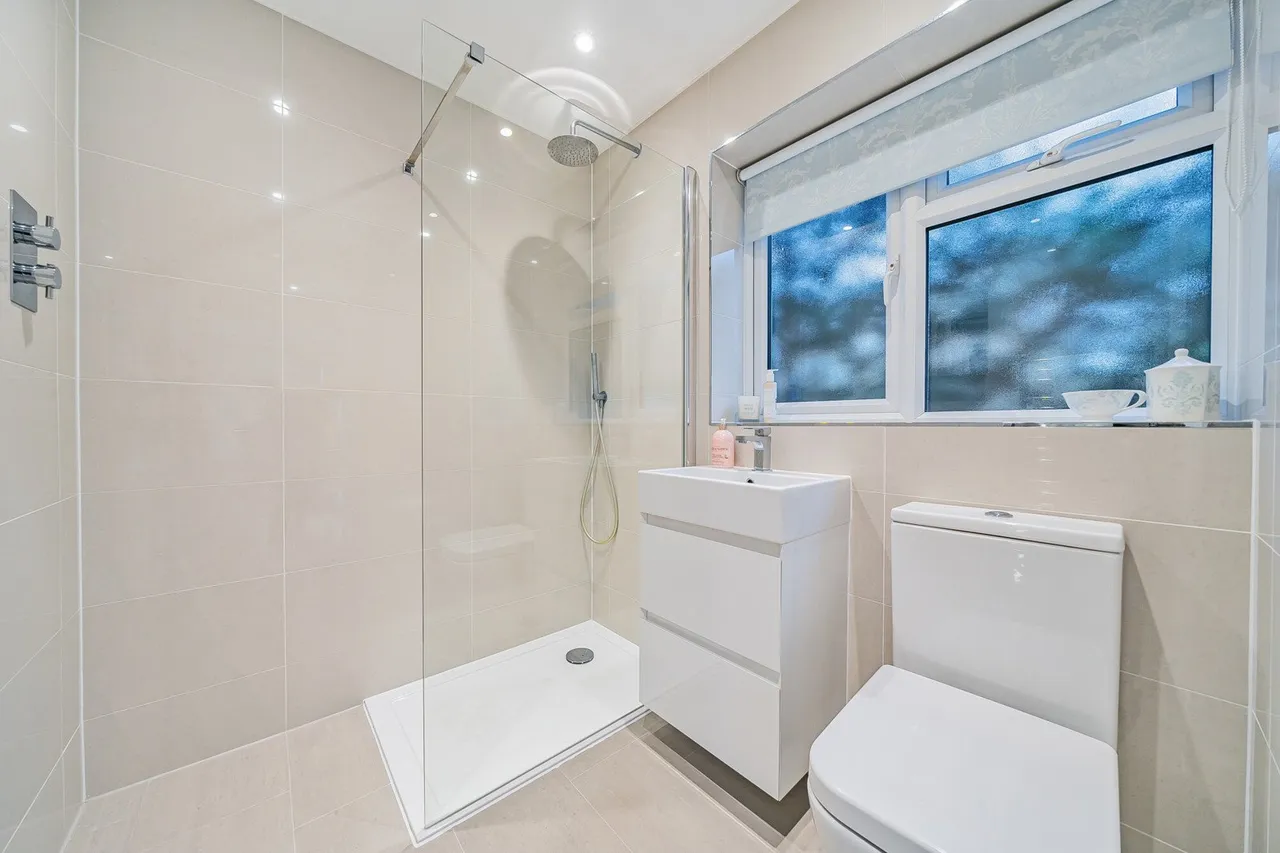 Hillside, Dartford, DA4, photo 13