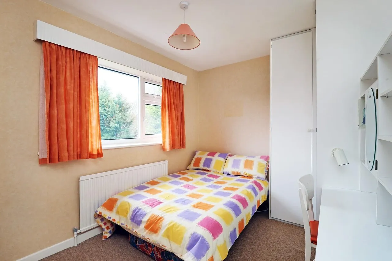 Woburn Drive, Hale WA15 8NE, photo 31
