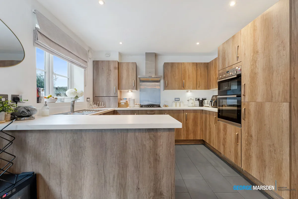 Regents Place, Bolton, BL6, photo 4