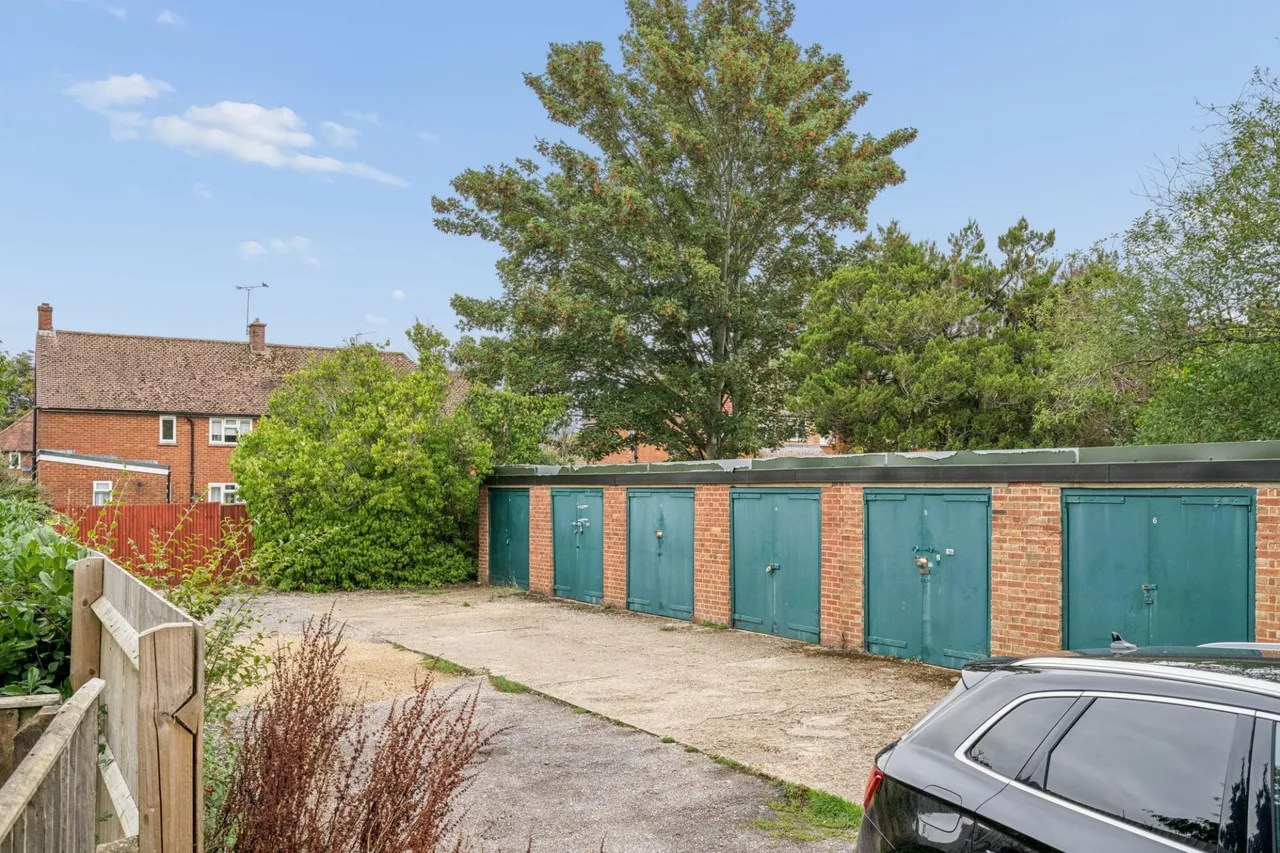 Gryms Dyke, Prestwood, HP16, photo 24
