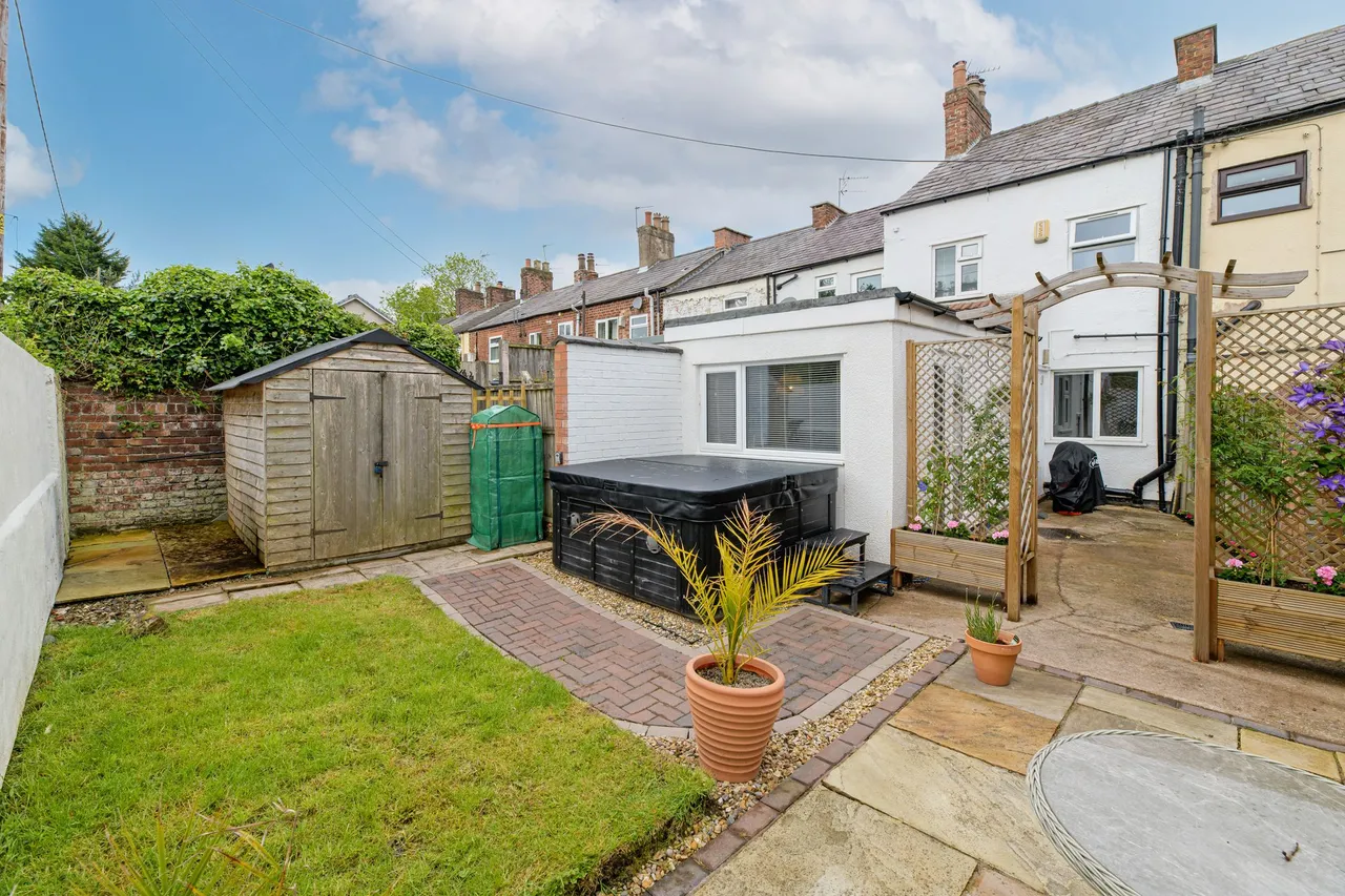 Bridge Lane, Frodsham, photo 24