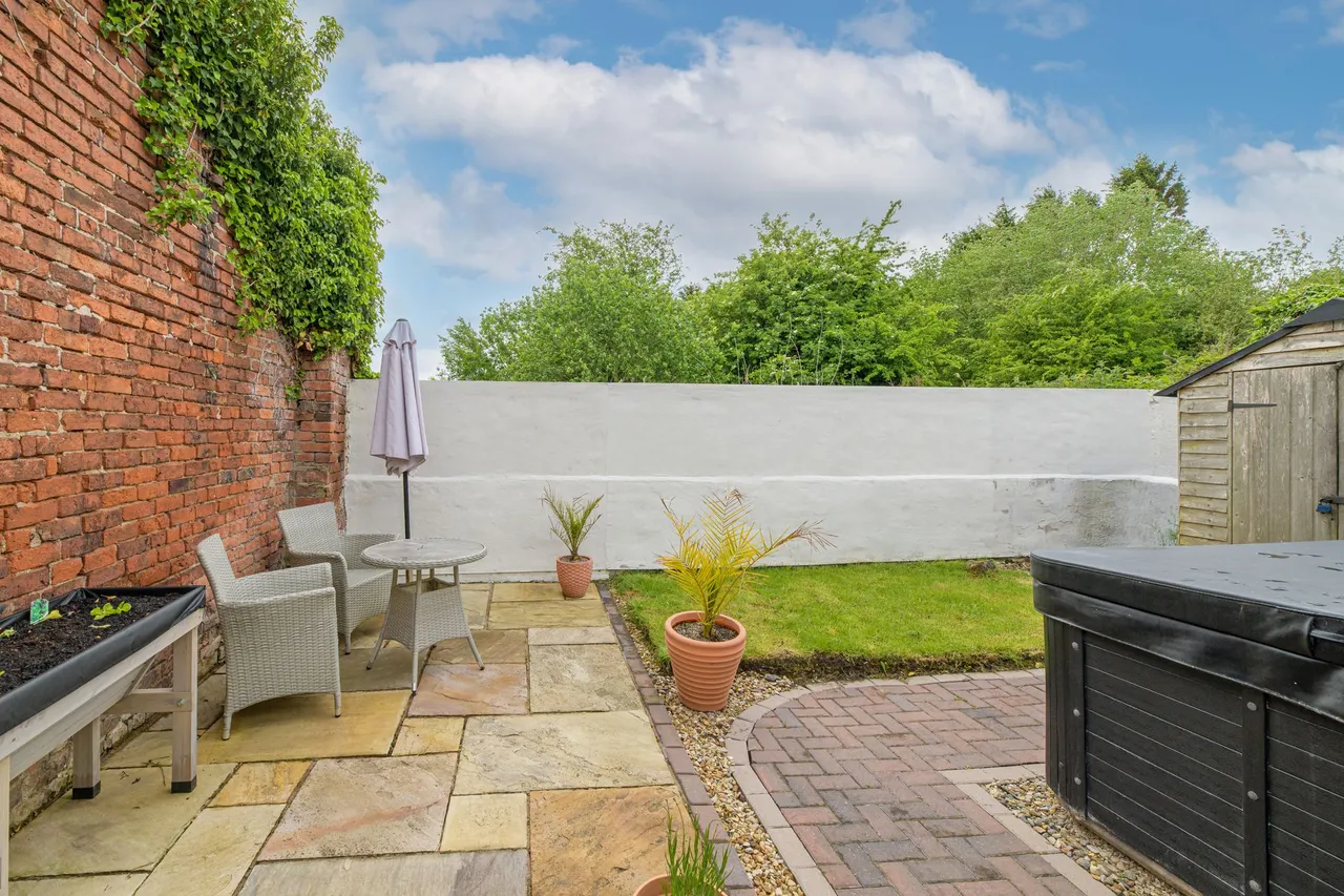 Bridge Lane, Frodsham, photo 4