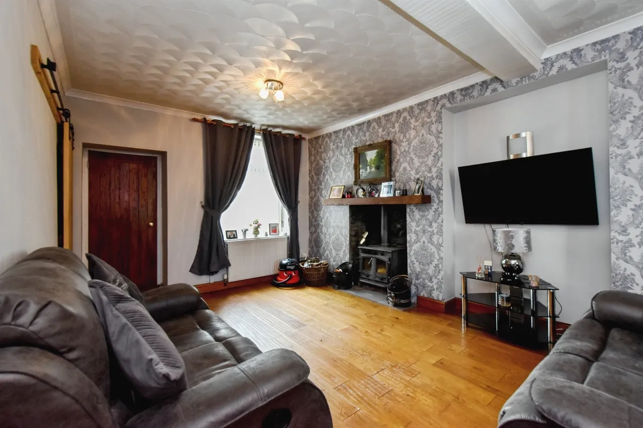 Williams Terrace, Treharris, CF46, photo 2