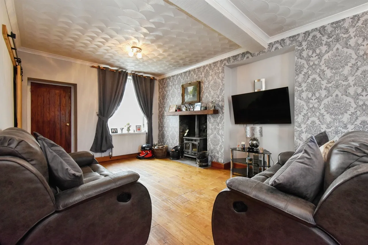 Williams Terrace, Treharris, CF46, photo 4