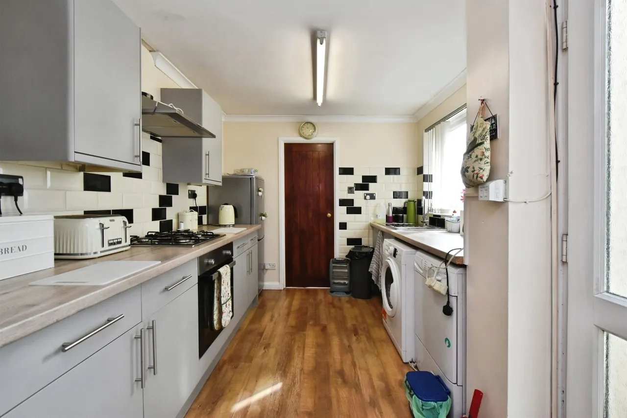Williams Terrace, Treharris, CF46, photo 5