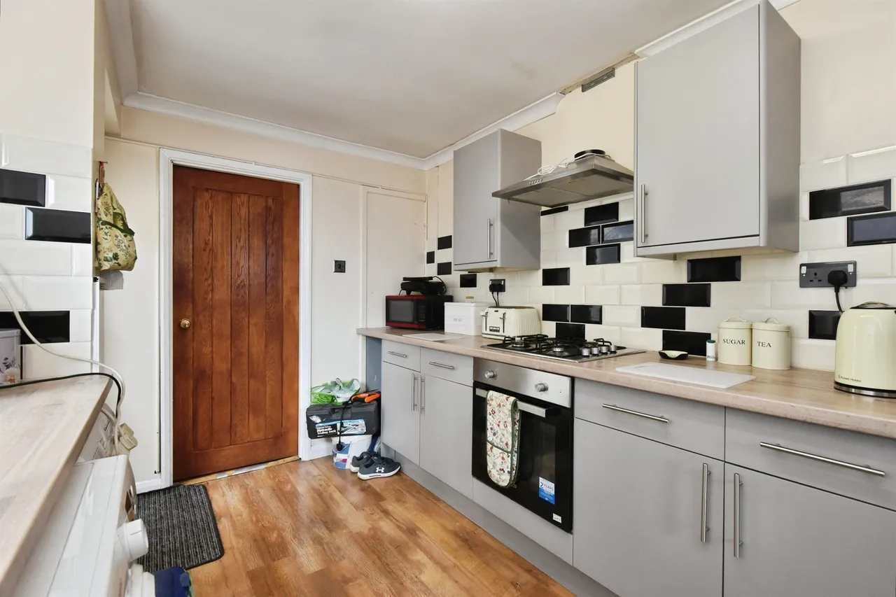 Williams Terrace, Treharris, CF46, photo 6