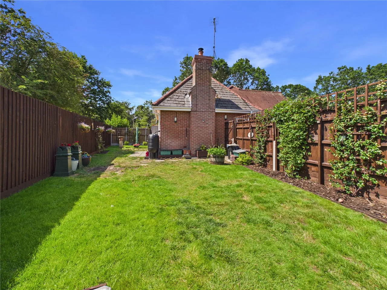 Whitehouse Close, Langham, CO4, photo 15