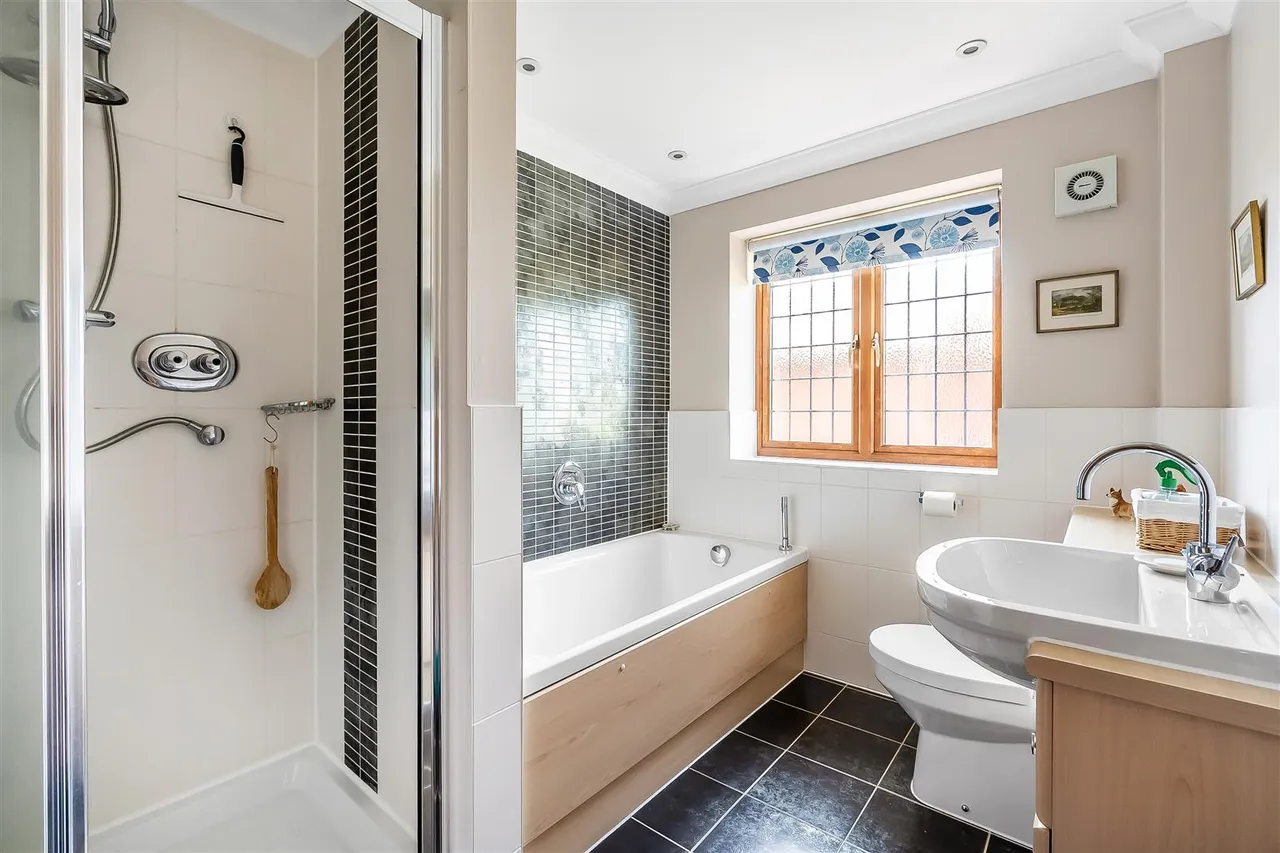 Willow Walk, Great Bookham, KT23, photo 20