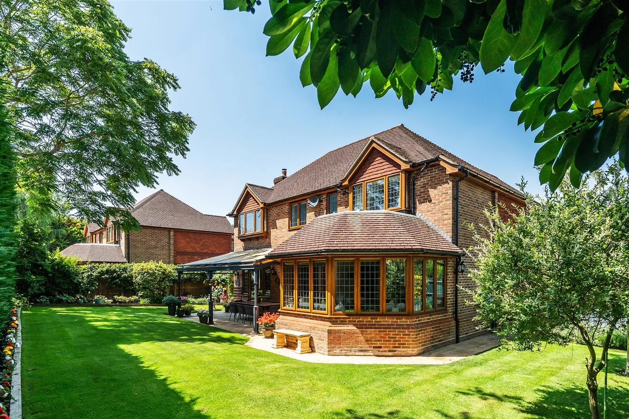 Willow Walk, Great Bookham, KT23, photo 43