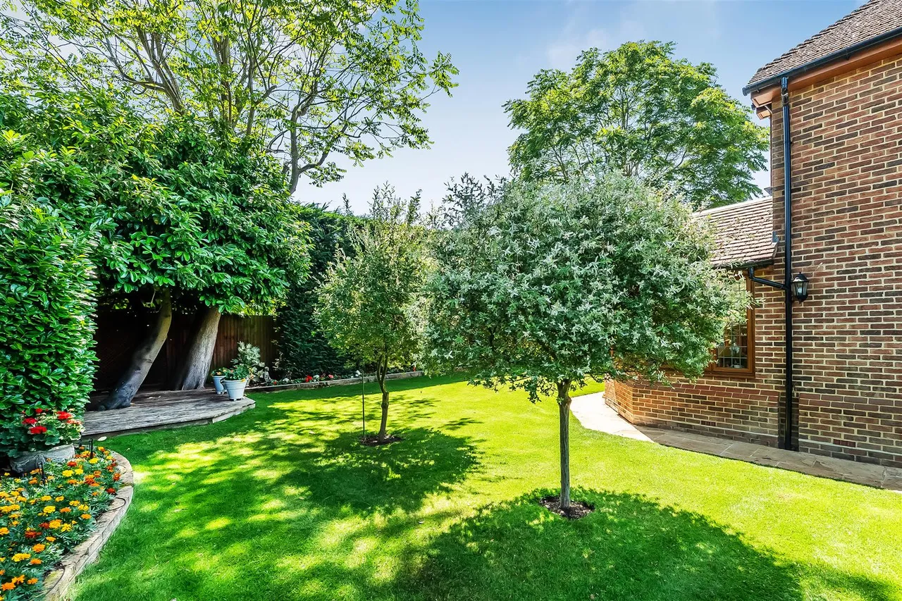 Willow Walk, Great Bookham, KT23, photo 36