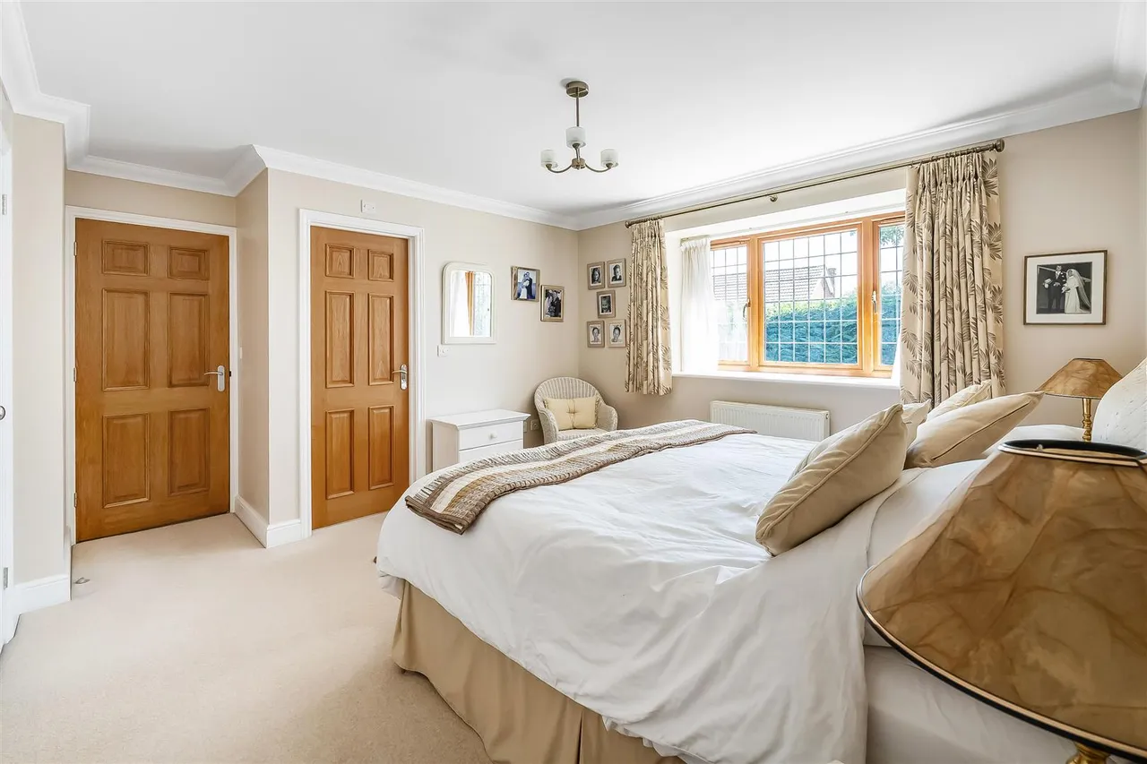 Willow Walk, Great Bookham, KT23, photo 9