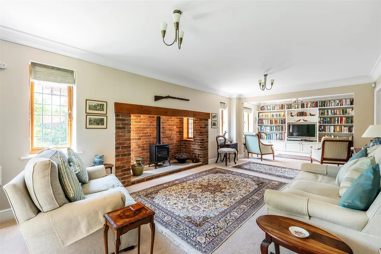Willow Walk, Great Bookham, KT23, photo 6