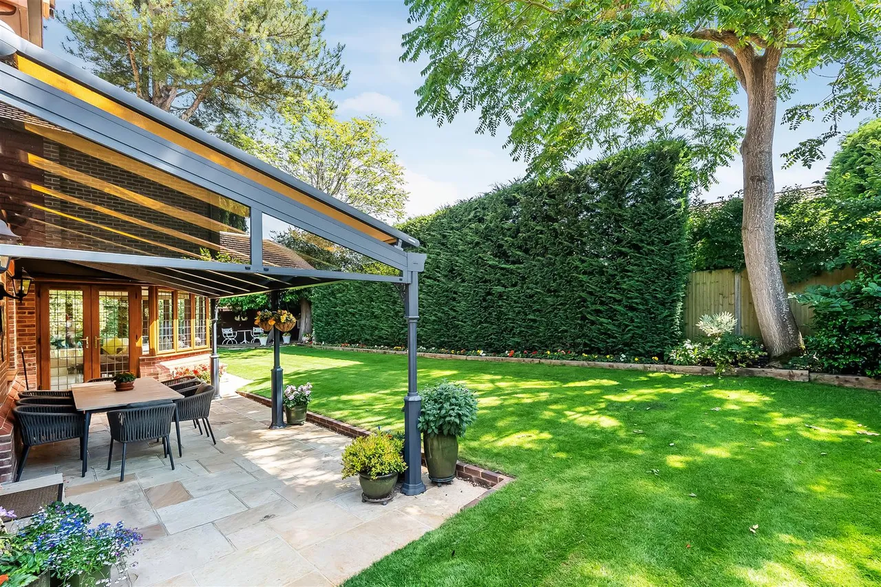 Willow Walk, Great Bookham, KT23, photo 27