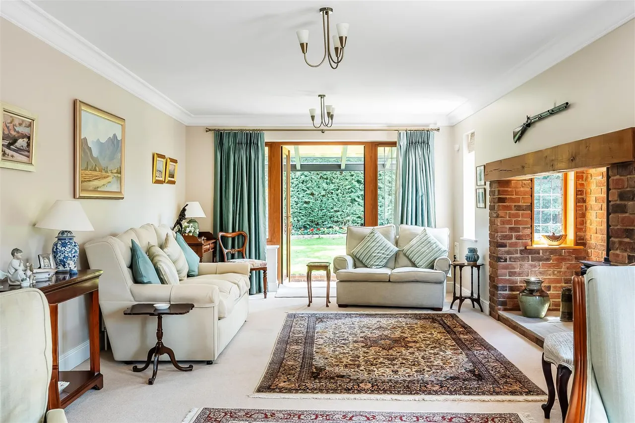 Willow Walk, Great Bookham, KT23, photo 12