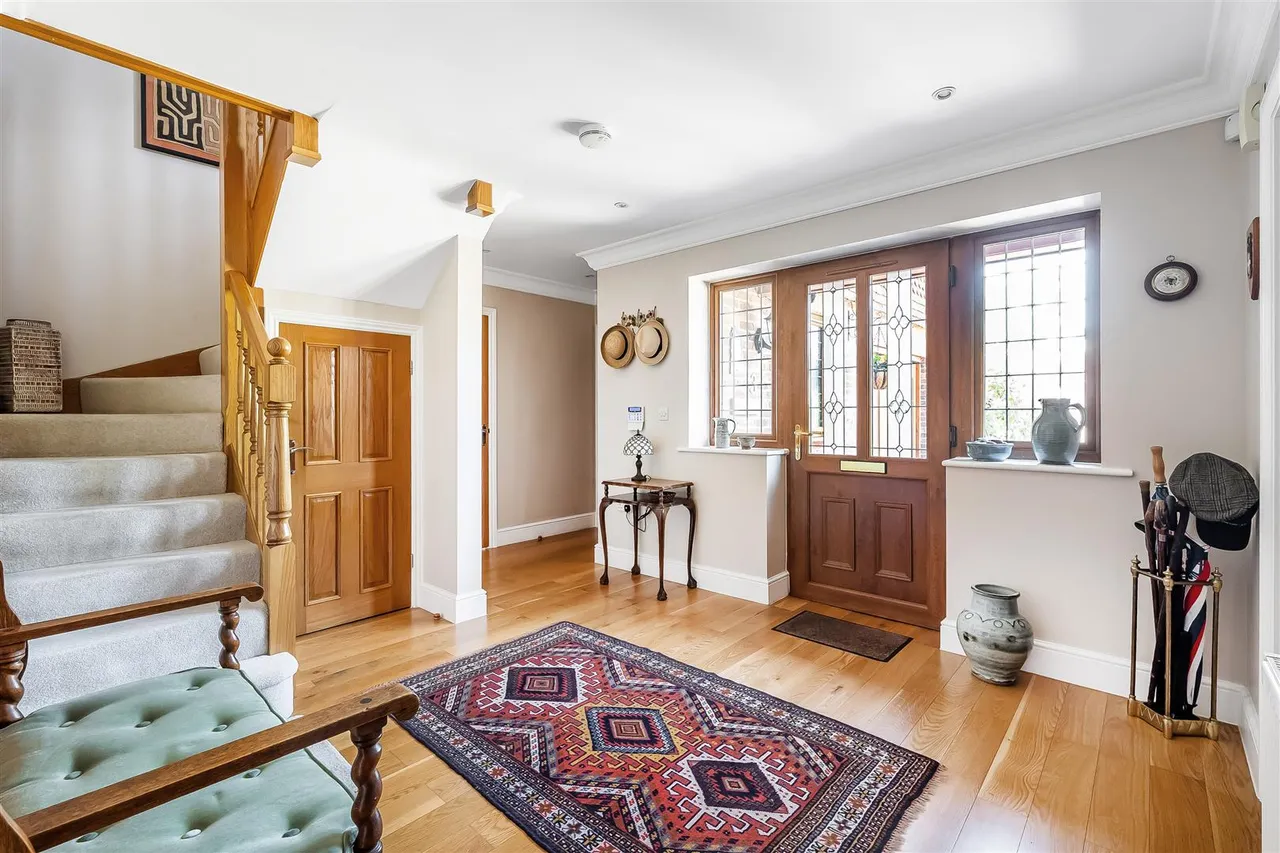 Willow Walk, Great Bookham, KT23, photo 13