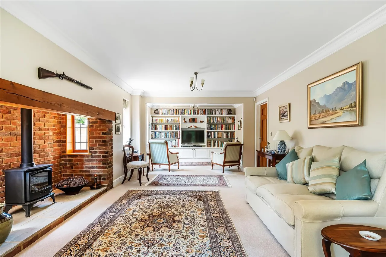 Willow Walk, Great Bookham, KT23, photo 23