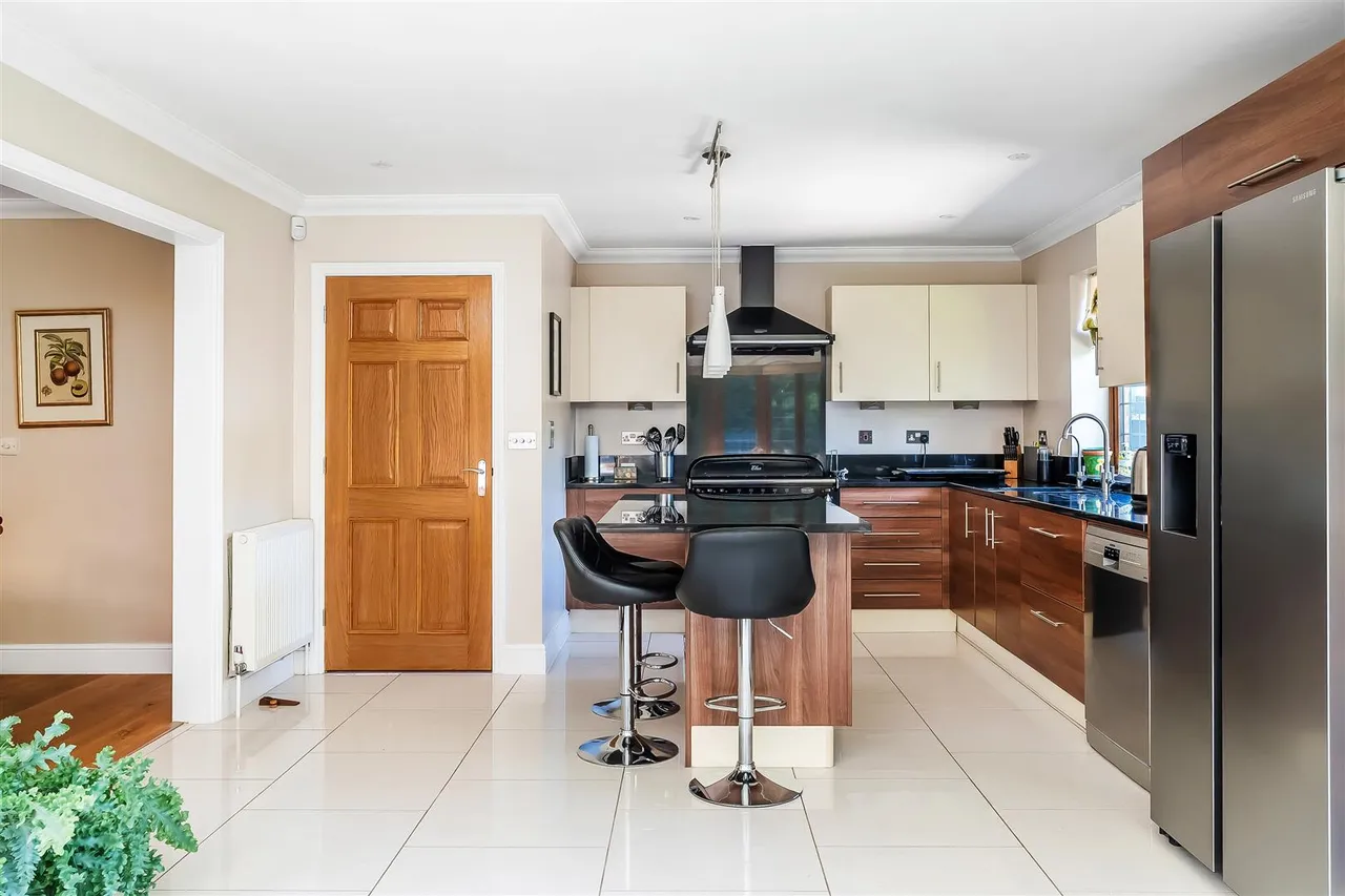 Willow Walk, Great Bookham, KT23, photo 34