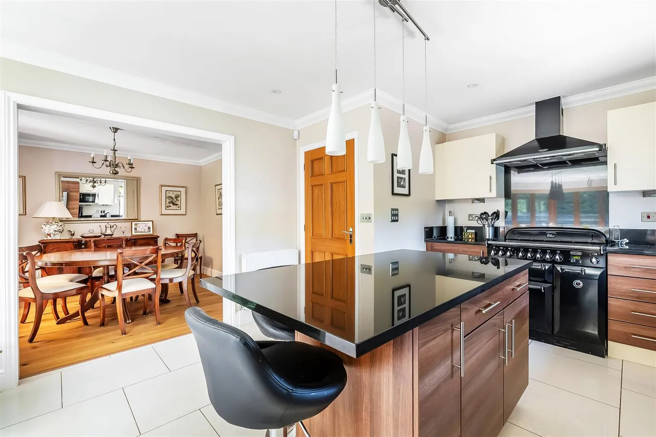 Willow Walk, Great Bookham, KT23, photo 24