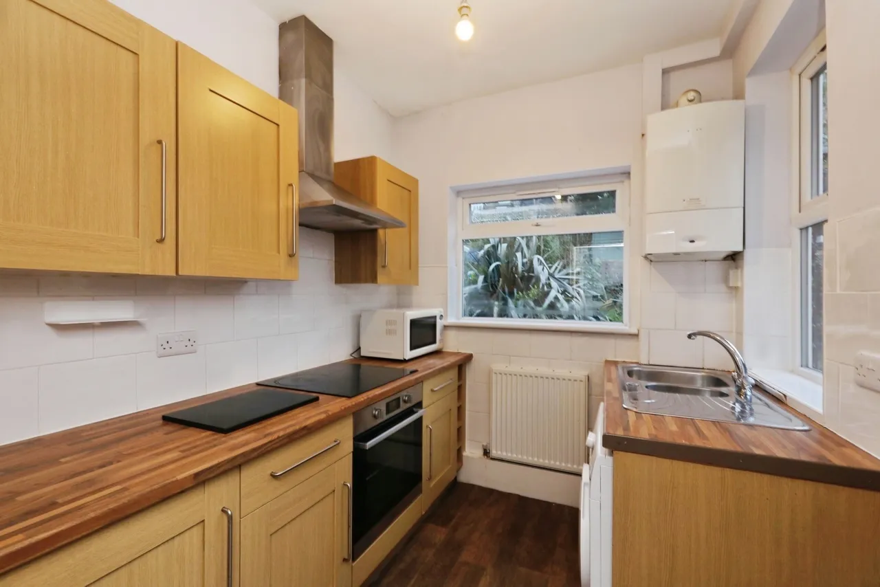 Huntingtower Road, Sheffield, South Yorkshire, S11, photo 5