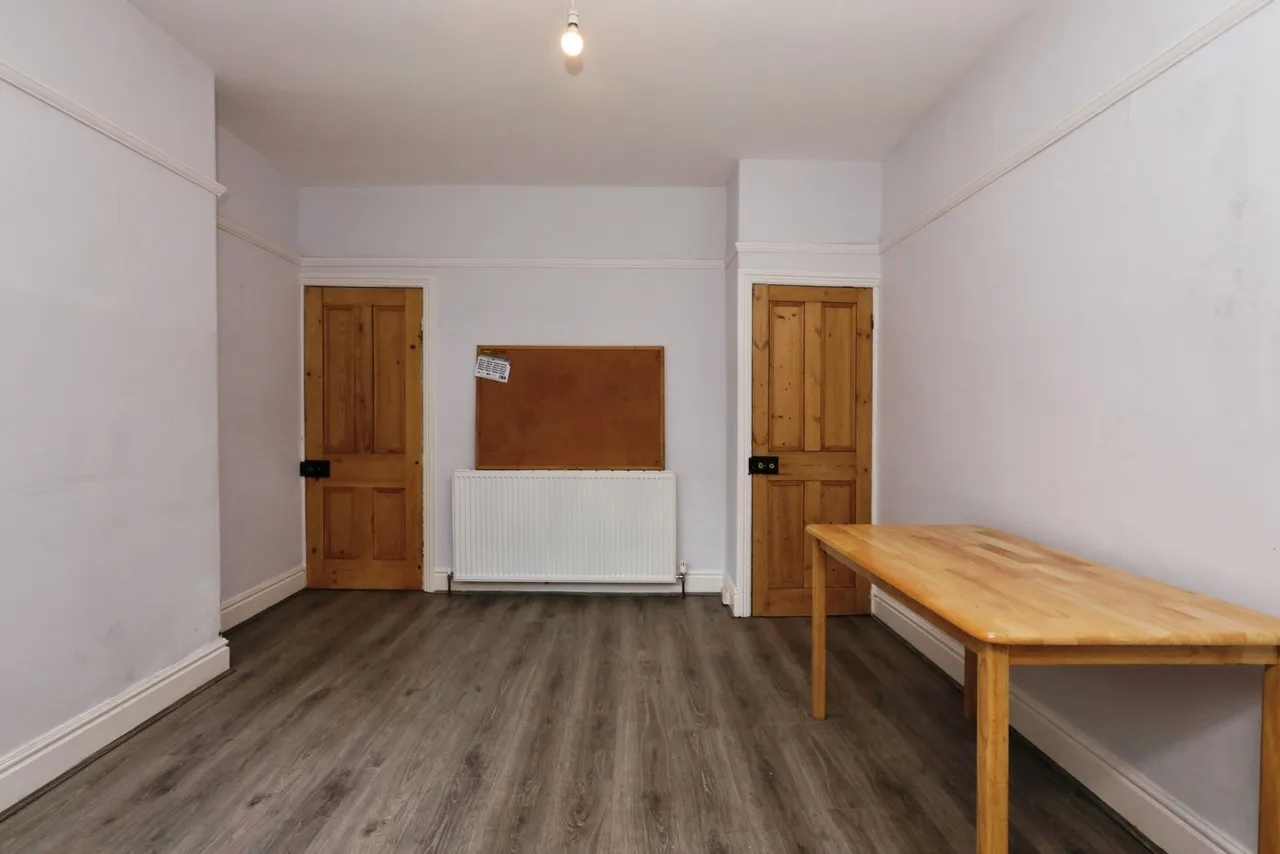 Huntingtower Road, Sheffield, South Yorkshire, S11, photo 9
