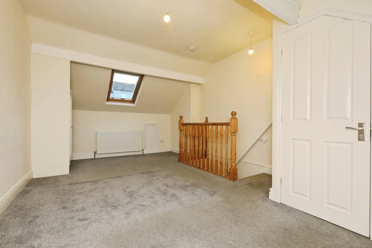 Huntingtower Road, Sheffield, South Yorkshire, S11, photo 23