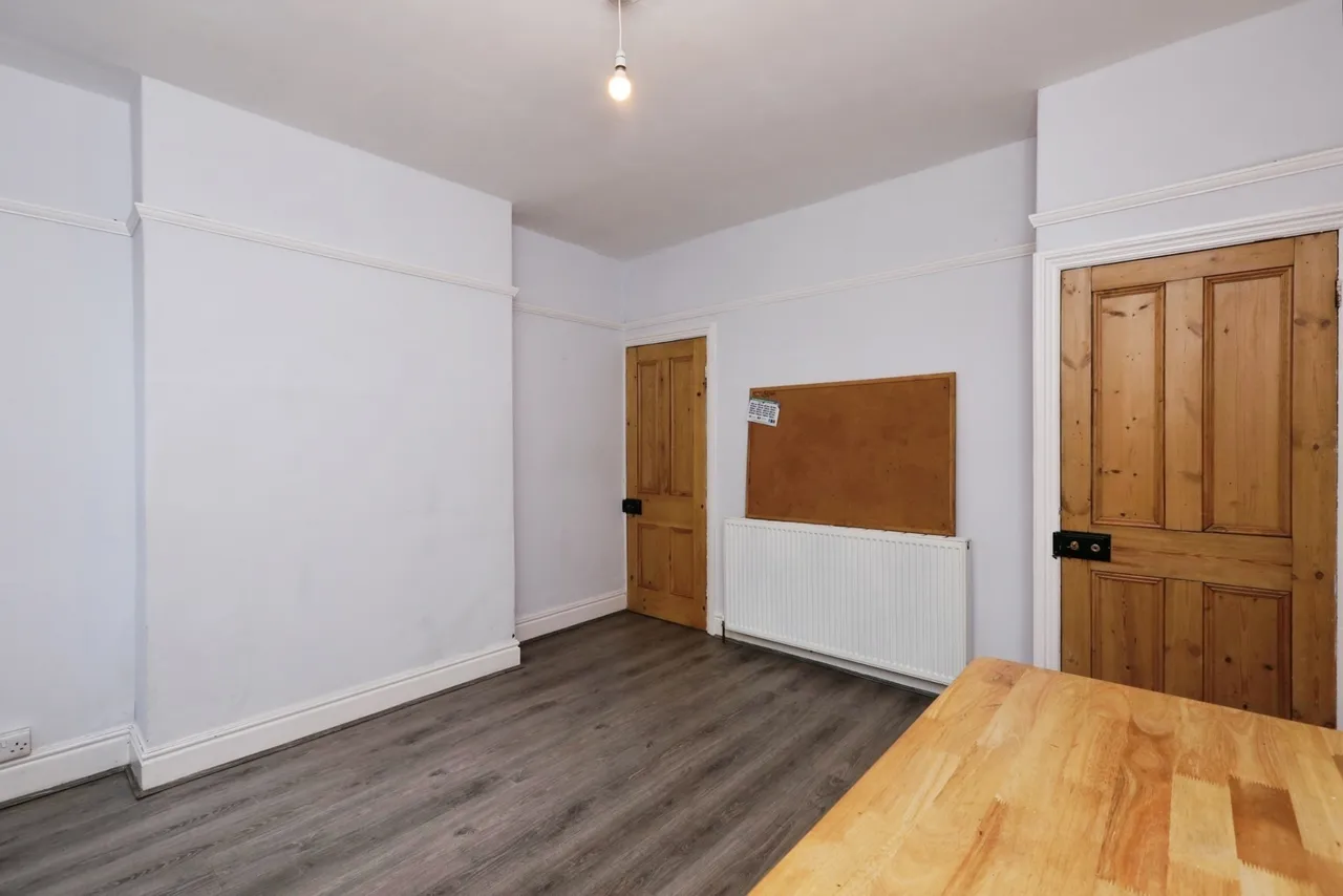 Huntingtower Road, Sheffield, South Yorkshire, S11, photo 7