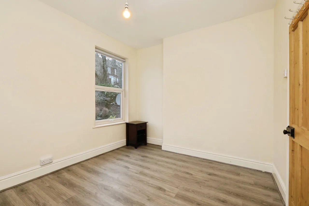 Huntingtower Road, Sheffield, South Yorkshire, S11, photo 17