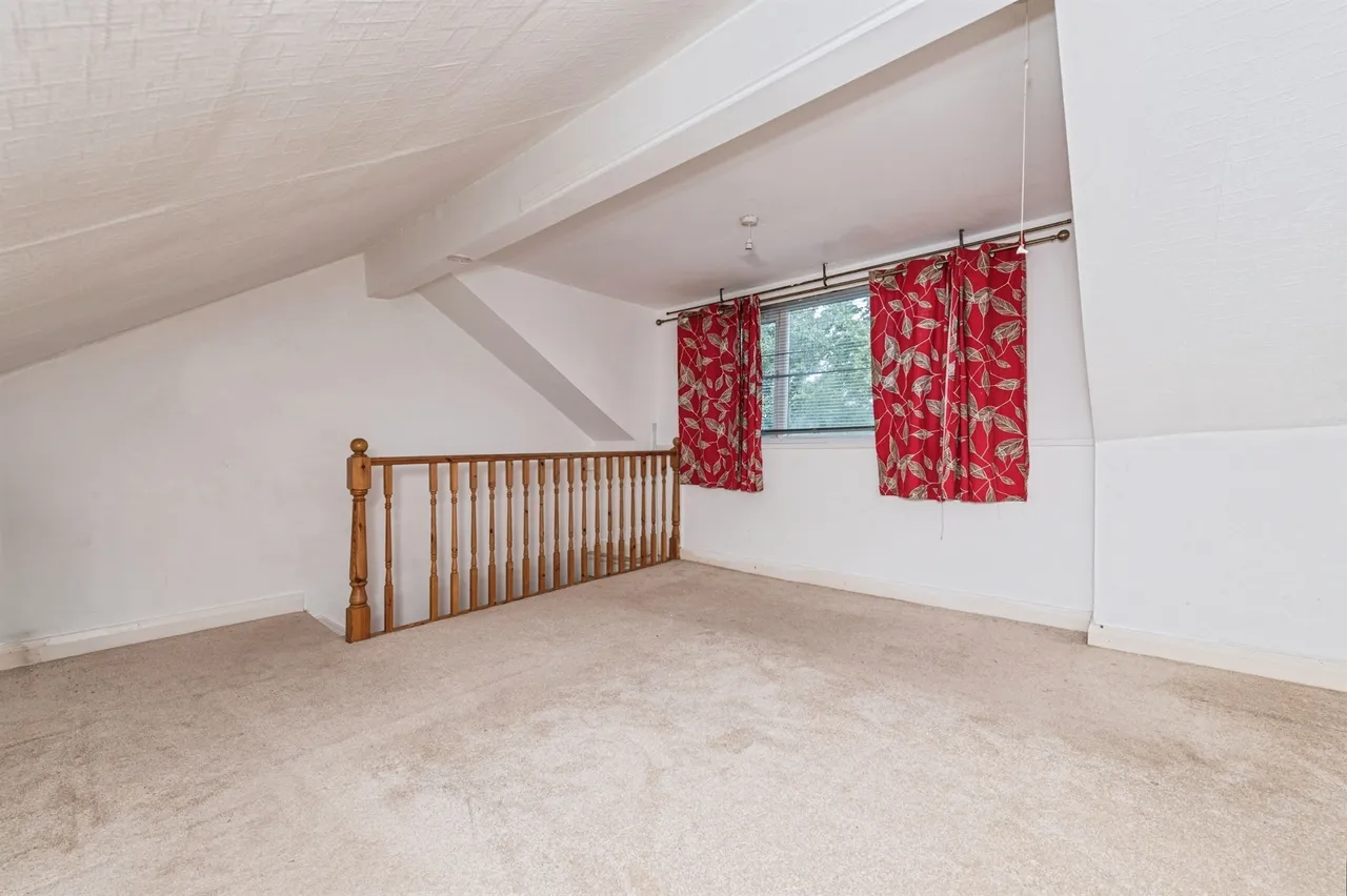 Lister Street, Moldgreen, Huddersfield, photo 9