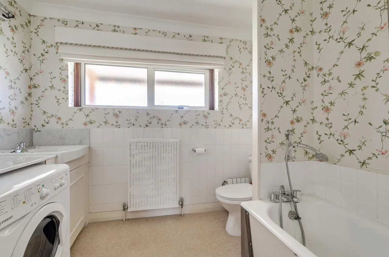 Bedfield Lane, Headbourne Worthy, SO23, photo 8