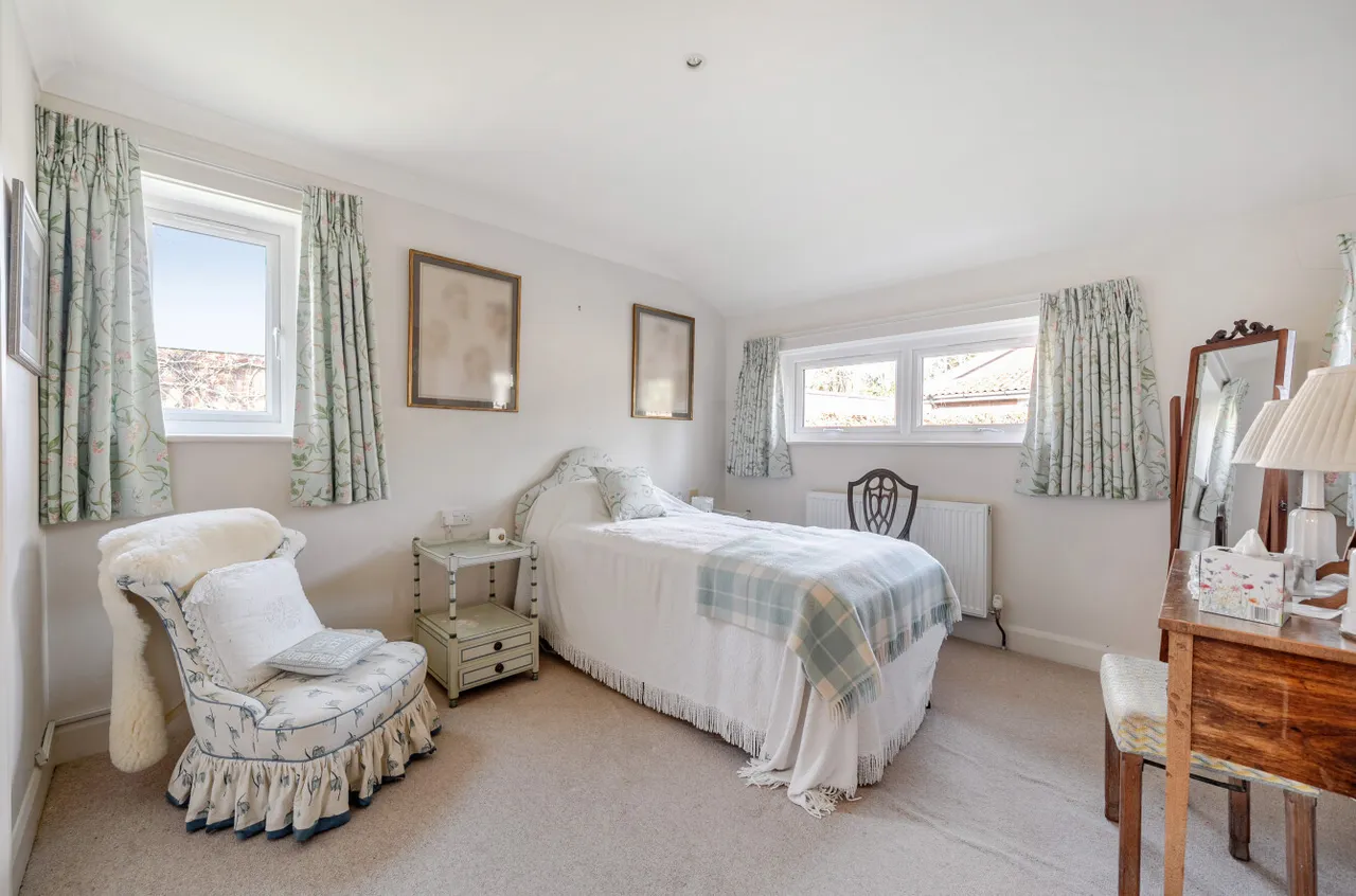 Bedfield Lane, Headbourne Worthy, SO23, photo 7