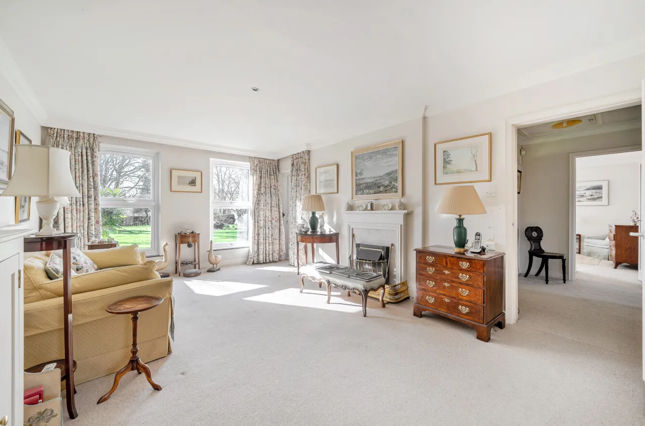 Bedfield Lane, Headbourne Worthy, SO23, photo 4