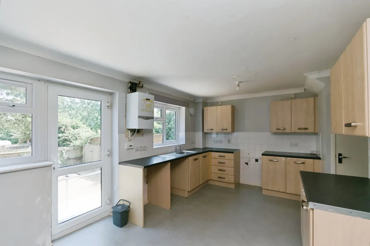 Britten Close, Eastbourne, photo 2