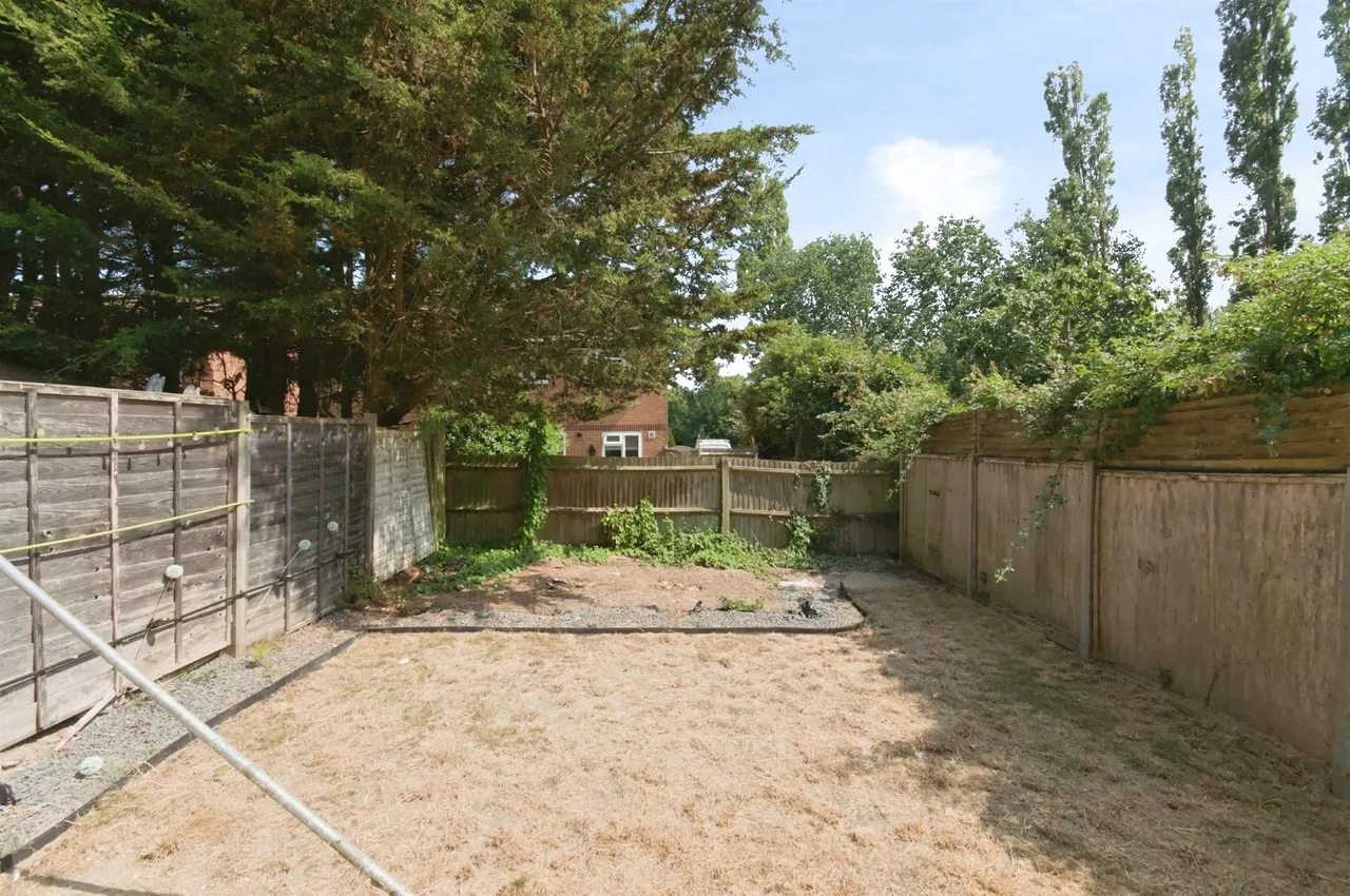 Britten Close, Eastbourne, photo 11